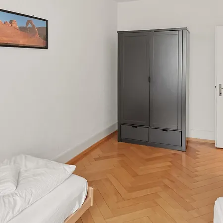 2br Near - Stardust 11 شقة