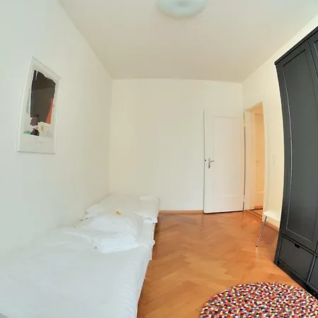 2br Near - Stardust 11 Zurigo