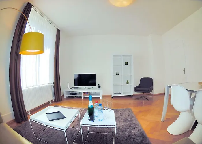 2br Near - Stardust 11 *